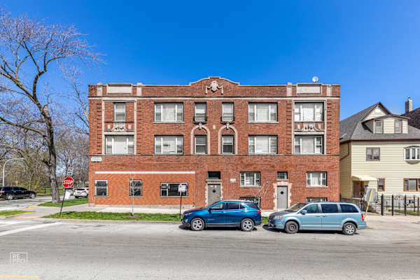 2838 E 91st St property